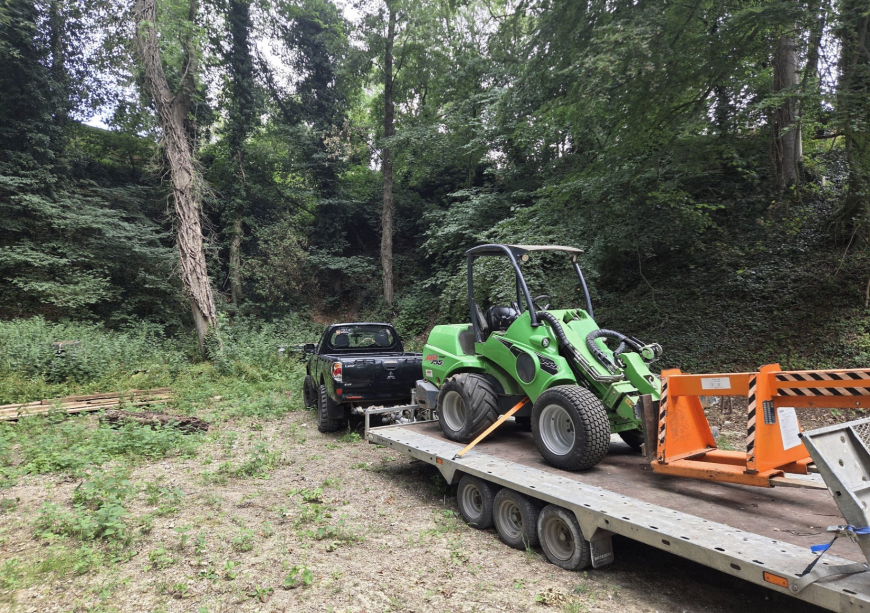 Forestry site — Avant loader